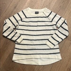 ABERCROMBIE & FITCH striped sweater, size large